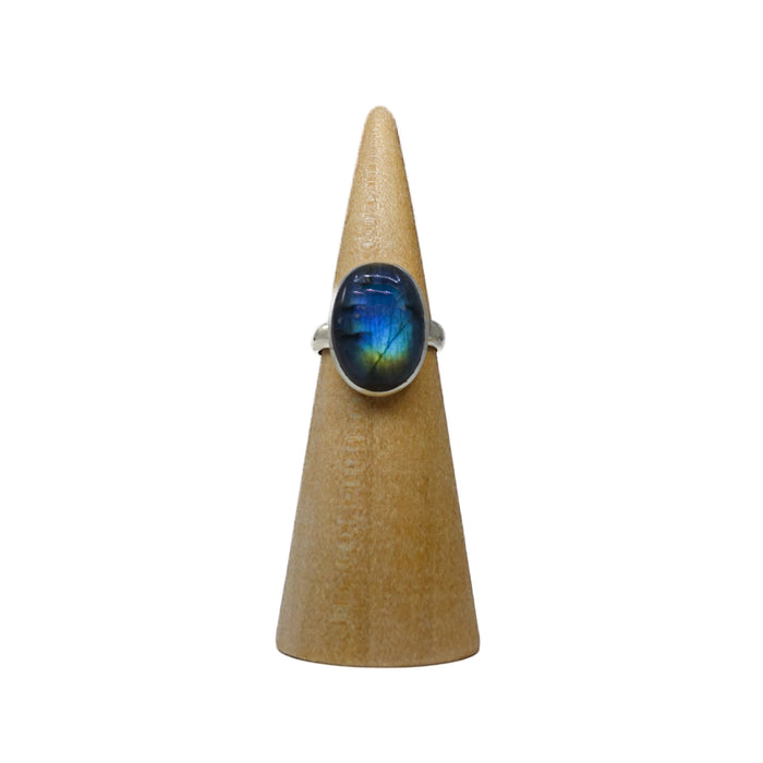 Size 6 Labradorite ring showcasing its protective properties. Activates the inner eye, pairs well with Moonstone and Sunstone. All chakra activation. Shop now!