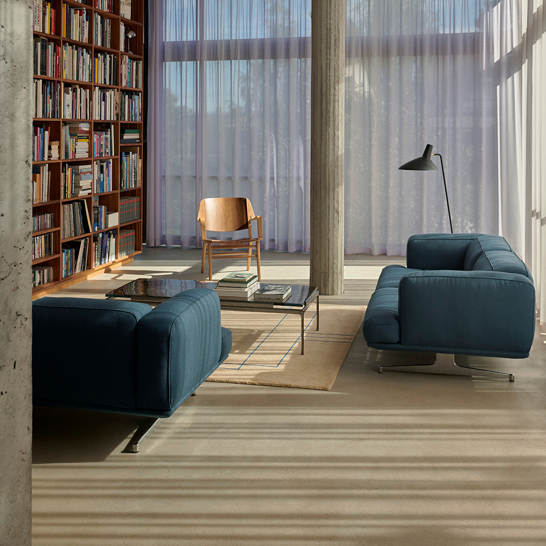 AX HM11 Lounge Chair