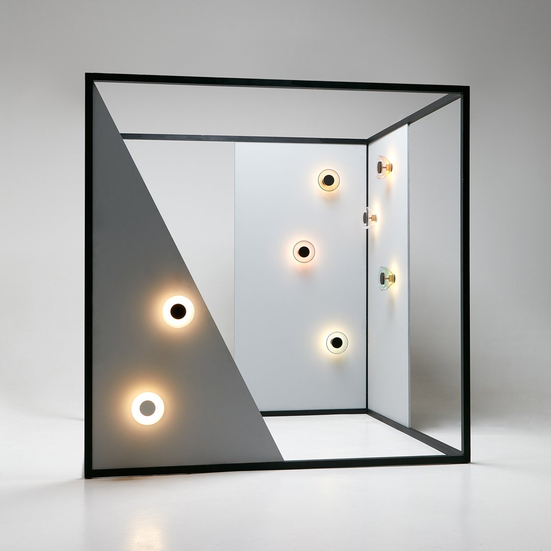 Aura Wall Light