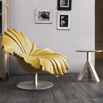 Bloom Easy Armchair w/ Swivel