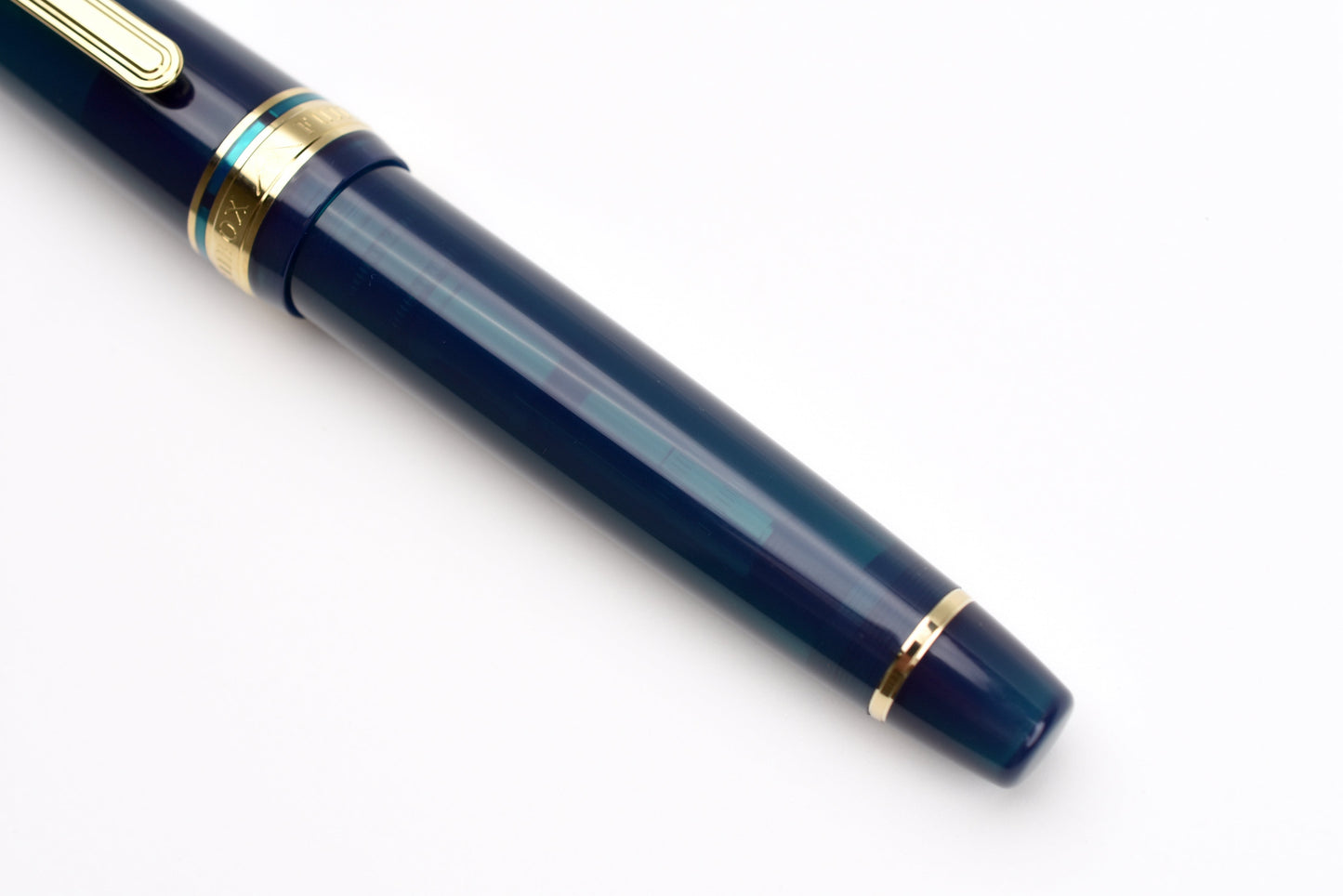 BUNGUBOX Original Oversized Fountain Pen - Fujiyama Blue