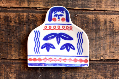 Classiky - kata kata Small Dish - Kokeshi Doll