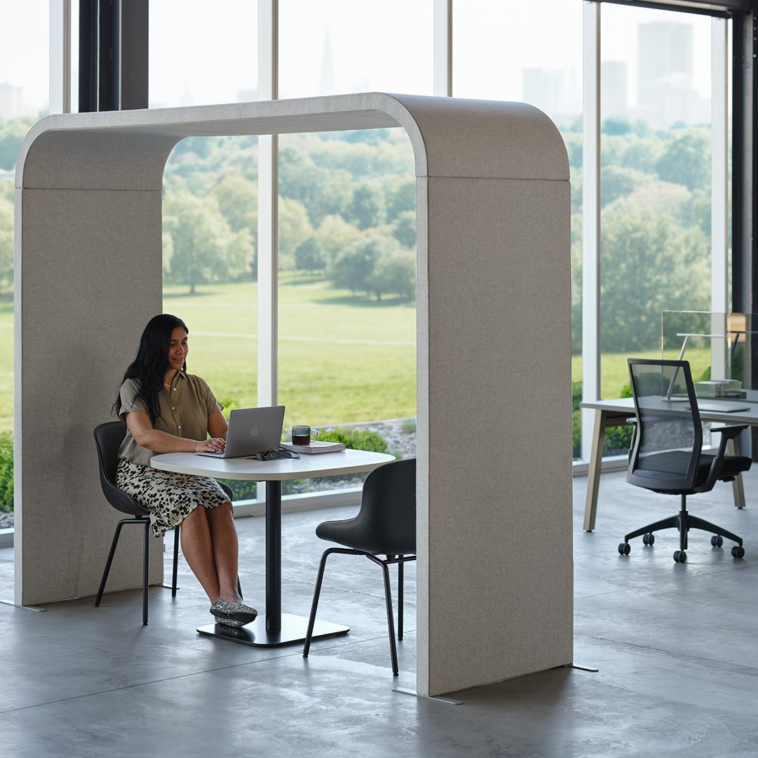 Arc Sound Absorbing Floor Screen w/ Feet