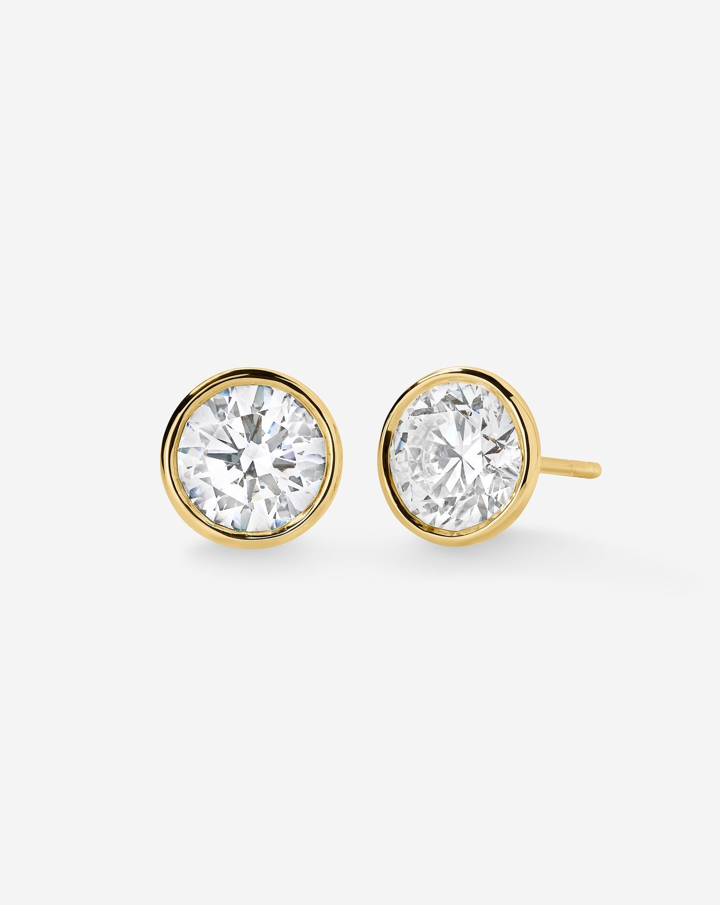 Bezel Round Lab Diamond Studs