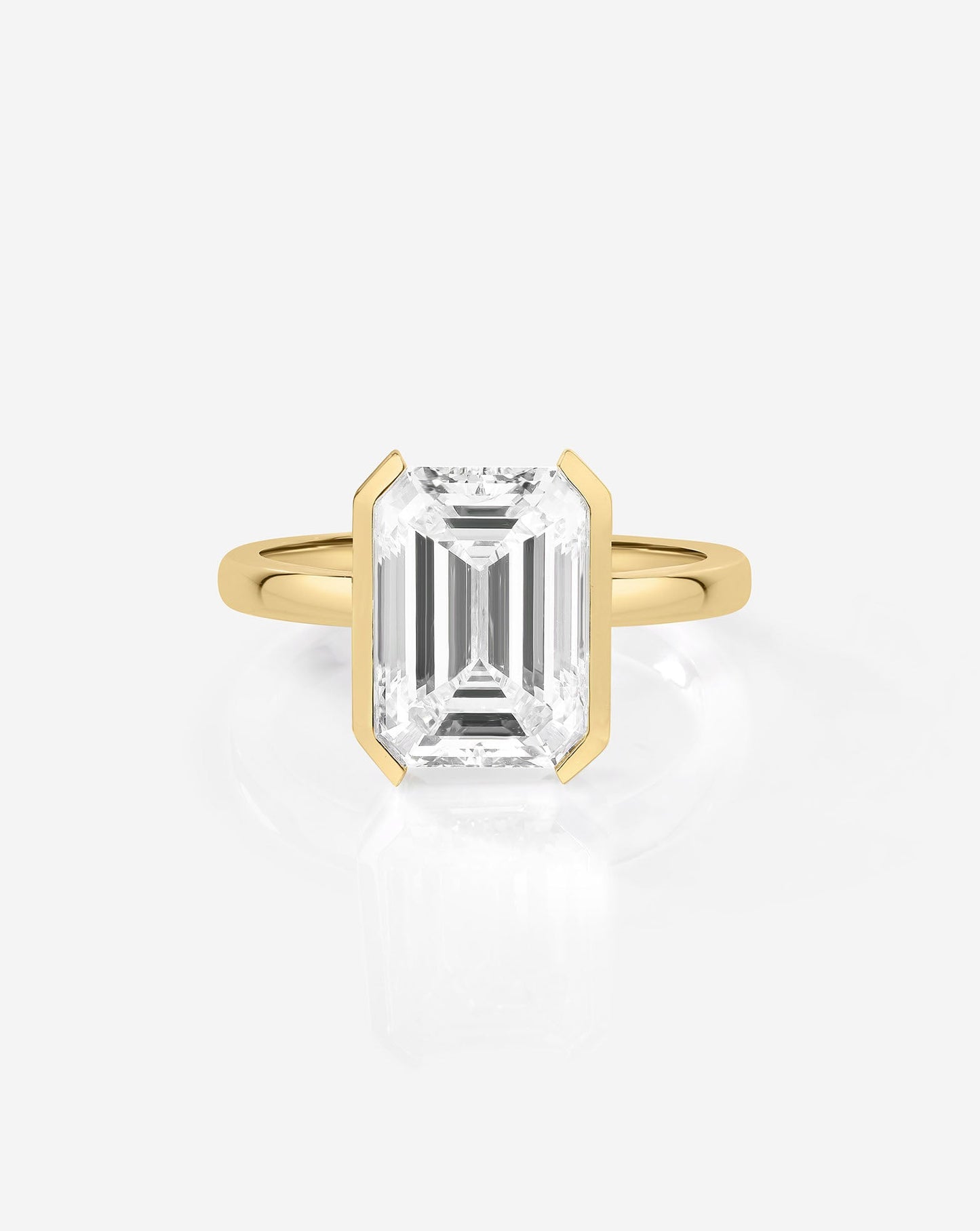 3.01 Emerald Lab Diamond in The Edge