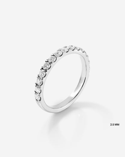 Classic Lab Diamond Band