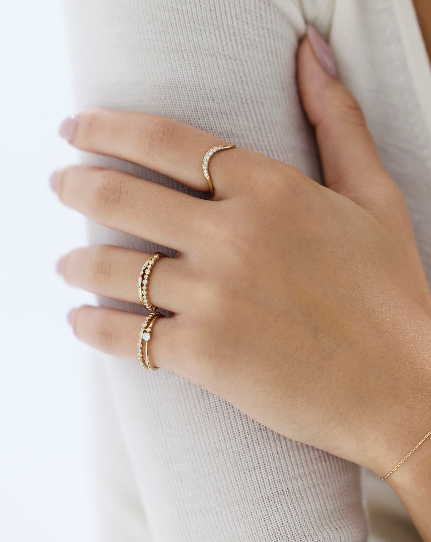 Curve Diamond Ring