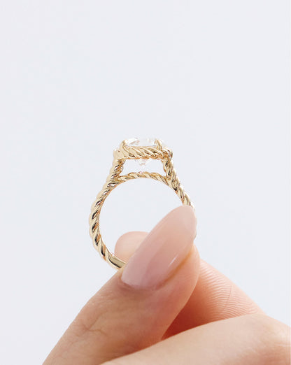 3.21 Round Lab Diamond in Twisted Wrap
