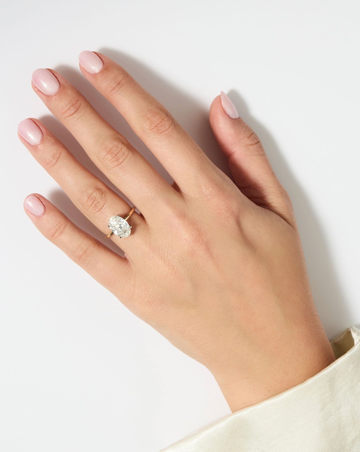 4.66 Oval Lab Diamond in Whisper Thin®