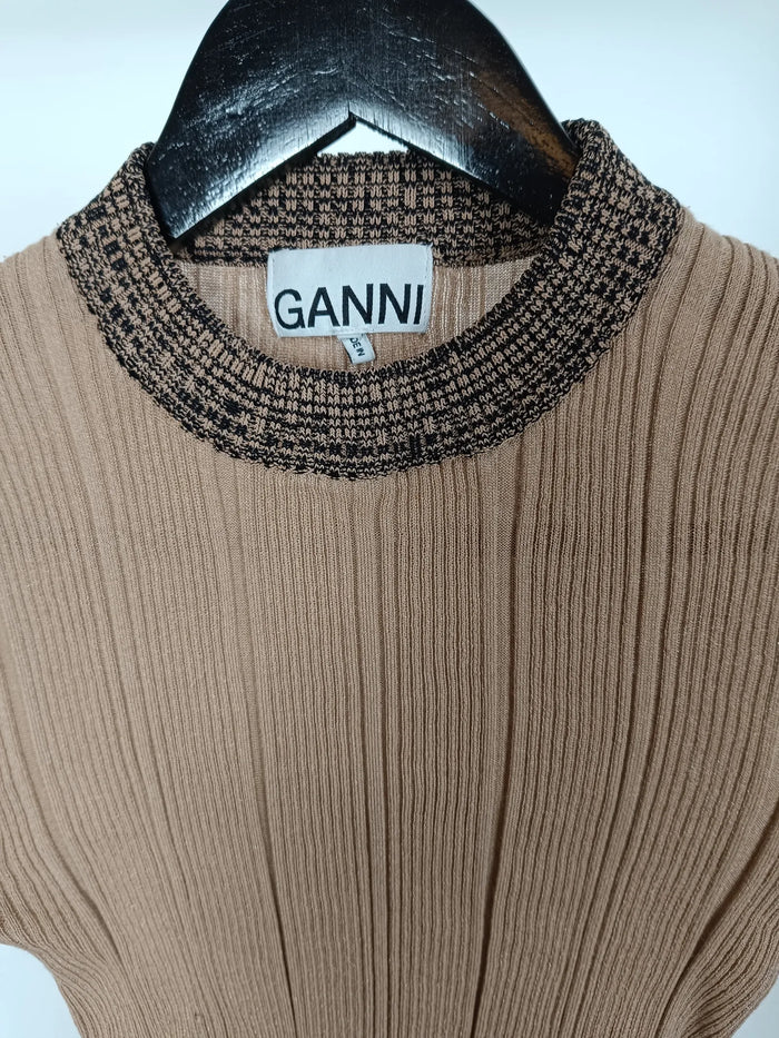 Ganni-tröja