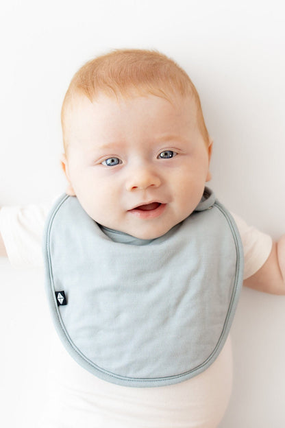 Cushy Bib in Fog