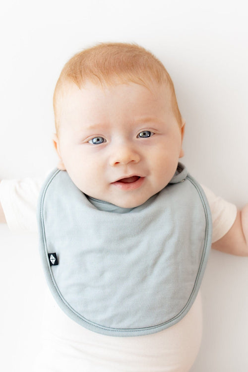 Cushy Bib in Fog