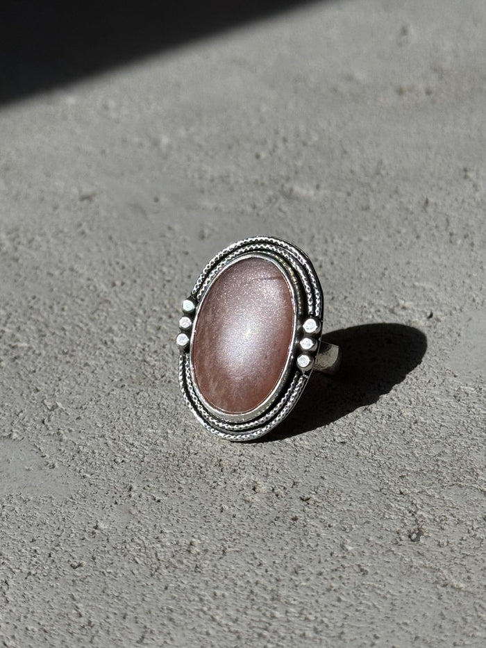 Peach Moonstone / Sunstone Ring Sz 8