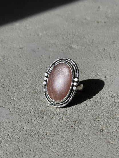Peach Moonstone / Sunstone Ring Sz 8